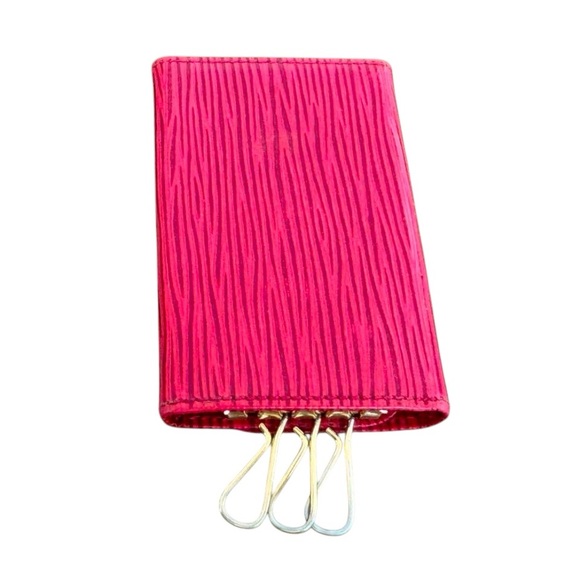 Louis Vuitton Saffiano LV Monogram 4 Key Case Key Holder Travel Case - Picture 8 of 8